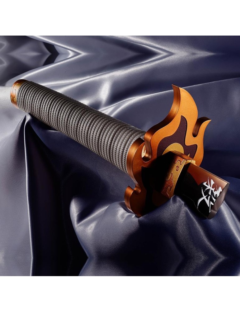 Demon Slayer / Proplica Broken Nichirin Sword ( Kyojuro Rengoku )